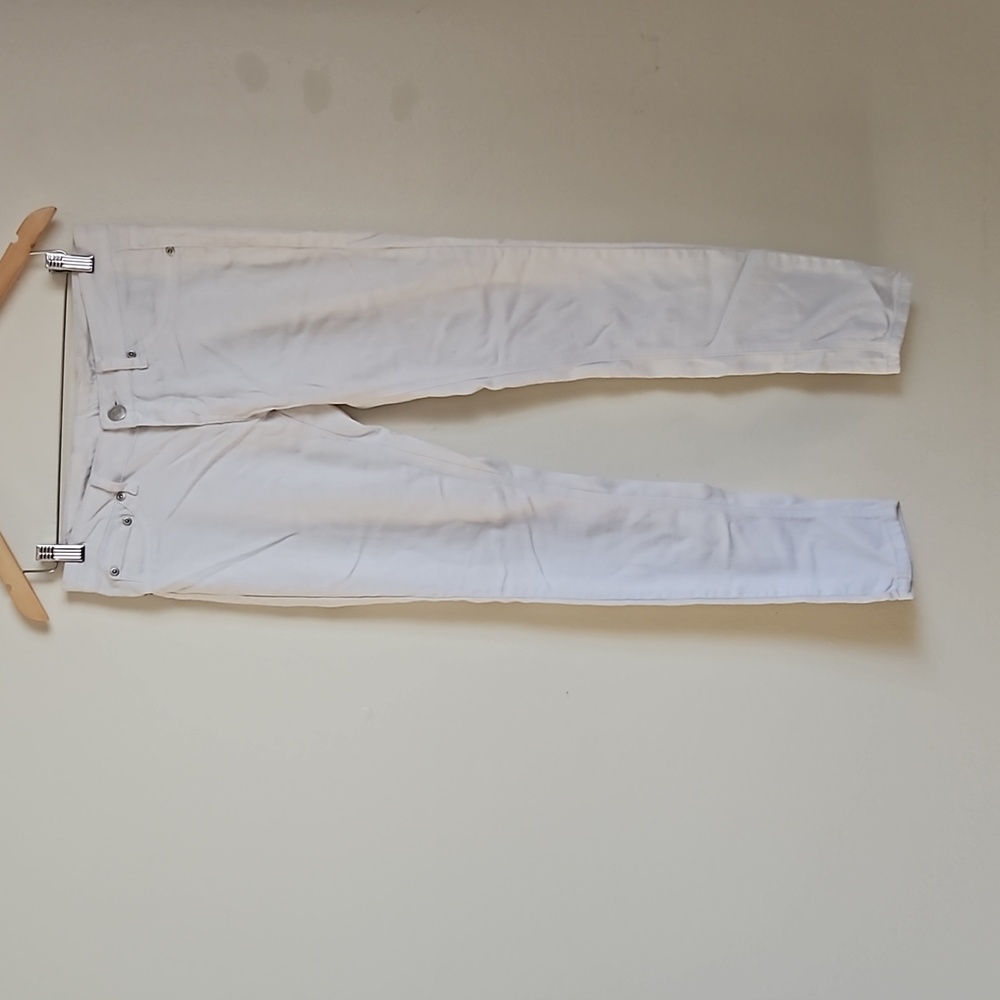 White jeans size 5